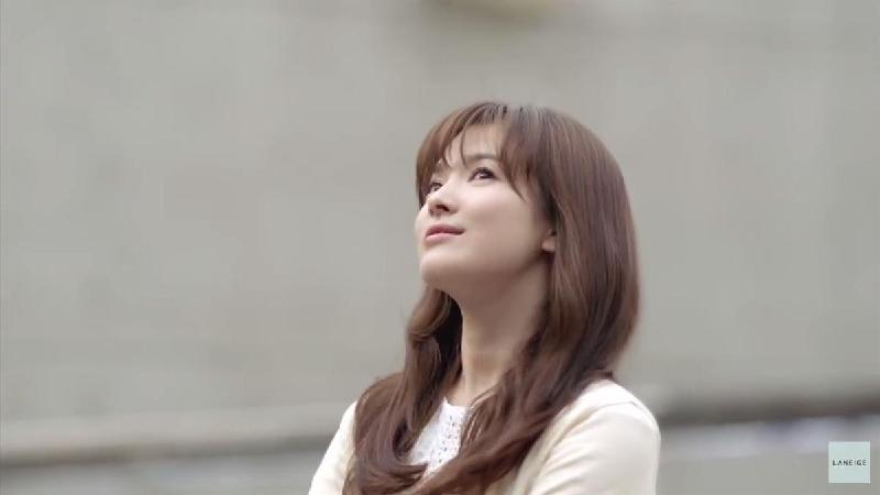 Năm 2012, Song Hye Kyo đã phát hành một quyển tự truyện ảnh mang tên 