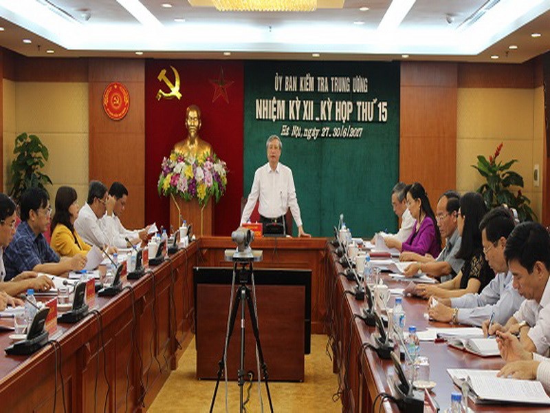 Xem xét thi hành kỷ luật Thứ trưởng Hồ Thị Kim Thoa