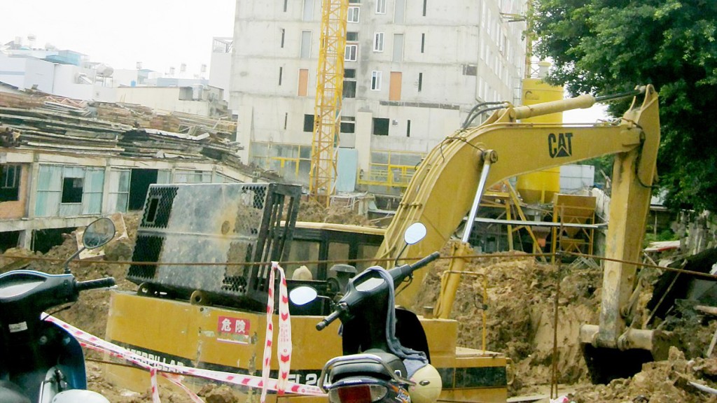 Dự án Tân Bình Apartment suốt hơn hai tháng thi công trái phép nhưng không bị thanh tra xây dựng phát hiện.
