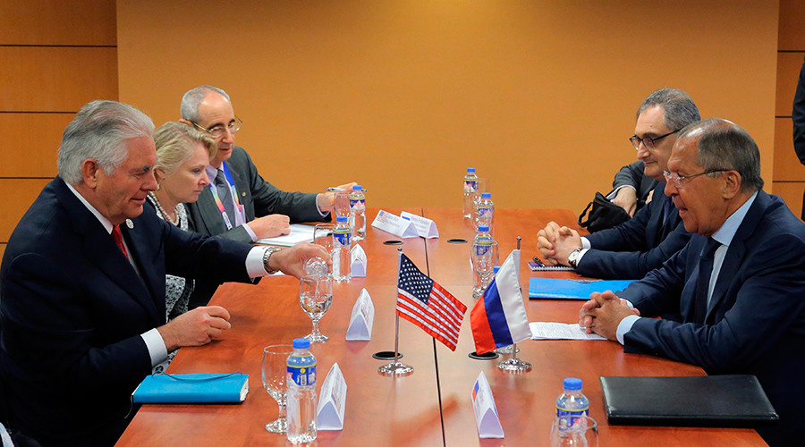 Hình ảnh cuộc gặp mới đây nhất giữa Ngoại trưởng hai nước Nga, Mỹ