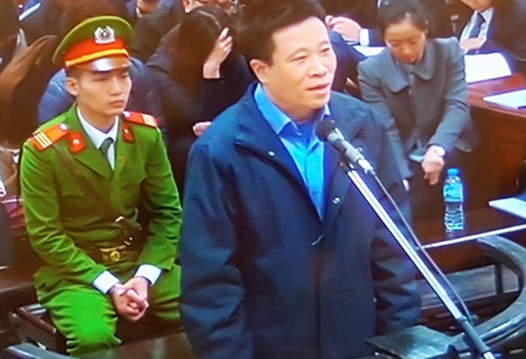 Hà Văn Thắm tại phiên tòa hồi tháng 2