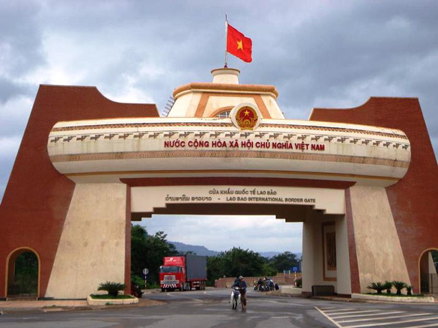Khởi công cây cầu hữu nghị nối thông Việt - Lào