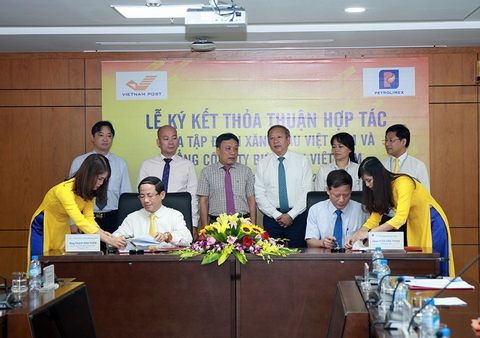 Tổng công ty Bưu điện Việt Nam và Tập đoàn Xăng dầu Việt Nam đã ký Thỏa thuận hợp tác giữa hai doanh nghiệp.
