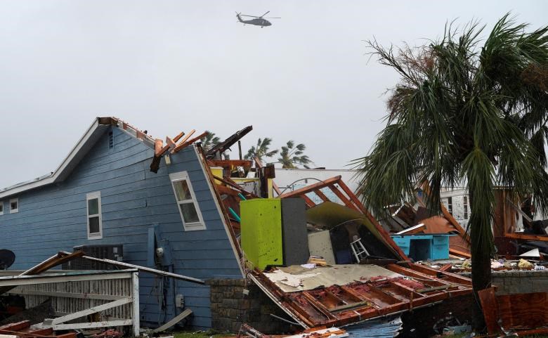 Một ngôi nhà bị phá hủy trong bão ở Rockport. Ảnh: Reuters.