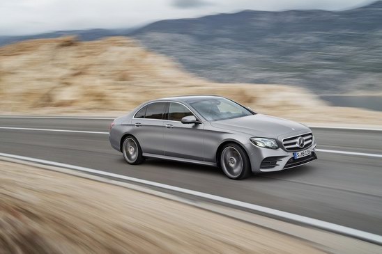 Mercedes-Benz nâng cấp thêm thiết bị hiện đại