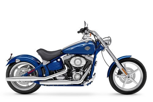 Harley Davidson Rocker: Dù chiếc Harley Davidson Rocker này cũ, không còn phụ tùng thay thế nữa, nó vẫn được coi là tao nhã nhưng nam tính, có giá 130.000 USD. 