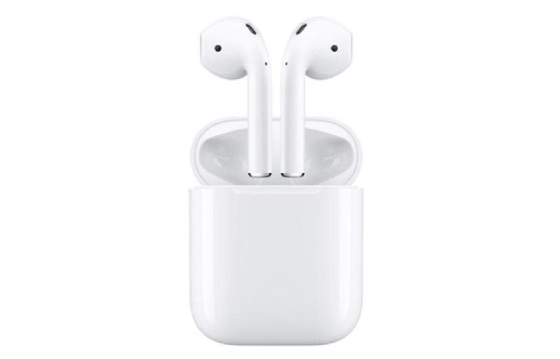 Apple AirPods (160 USD, 3,6 triệu đồng): là tai nghe không dây mới của Apple dành cho iPhone 7 và iPhone 7 Plus, nó khá giống như EarPods của Apple, nhưng hoàn toàn không có dây nối. AirPods có thời lượng pin lên đến 5 giờ và hộp sạc dự phòng đi kèm cung cấp nhiều lần sạc cho bộ tai nghe không dây này. Bạn chỉ cần sạc 15 phút là AirPod có thể hoạt động trong 03 giờ liên tục.