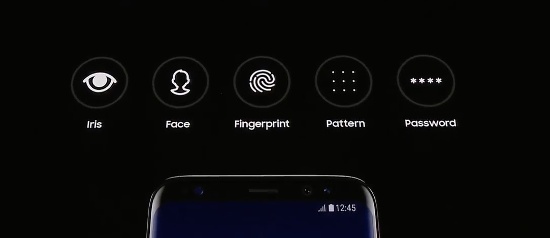 Samsung Galaxy S8 Plus cũng là thiết bị duy nhất tích hợp tới 5 giải pháp bảo mật với bảo mật mống mắt, nhận diện vân tay, nhận diện khuôn mặt, đặt mật khẩu và vẽ hình. 