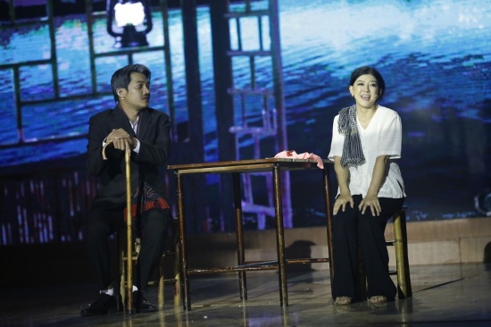  “Đạo diễn có thù với phụ nữ” - Vũ Trần đã dàn dựng lại vở kịch Tô Ánh Nguyệt, được cảm tác từ tác phẩm cải lương nổi tiếng của soạn giả Trần Hữu Trang.