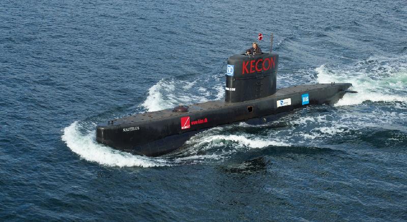 Chiếc tàu ngầm của ông Peter Madsen trong một lần chạy thử
