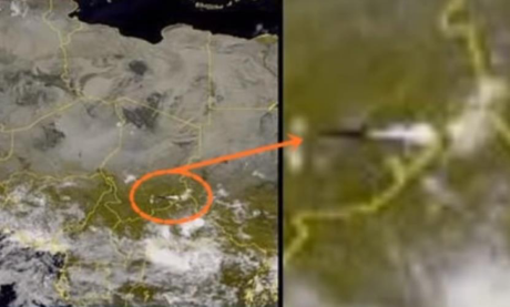Những hình ảnh trích ra từ kết quả theo dõi của vệ tinh SAT24 AFRICA cho thấy có một vật thể lạ chao lượn trên bầu trời biên giới giữa Sudan và Chad. Nguồn ảnh: disclose.