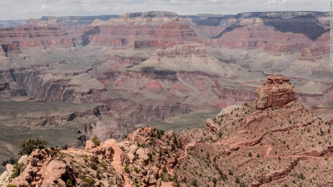 Đường mòn South Kaibab, Mỹ: Tuyến đường ở bang Arizona đưa du khách tới những địa điểm đẹp nhất dọc hẻm núi Grand Canyon.