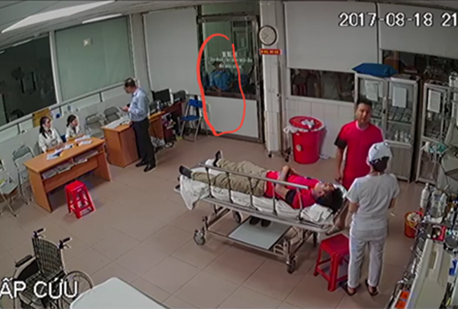 Vụ bác sỹ bị hành hung tại Nghệ An: Bảo vệ bệnh viện thờ ơ vô trách nhiệm