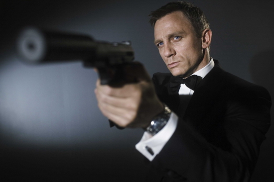 Khán giả hiện đại chủ yếu nhớ đến Daniel Craig qua hình tượng điệp viên 007