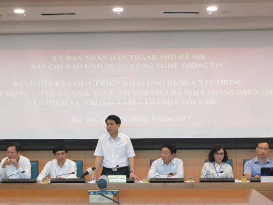 Chủ tịch UBND TP.Hà Nội Nguyễn Đức Chung yêu cầu các đơn vị tiếp tục khai thác hiệu quả CSDL dân cư để triển khai các ứng dụng, dịch vụ phục vụ công dân, doanh nghiệp và phục vụ công tác quản lý điều hành của Thành phố.