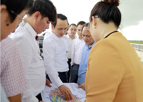 Tập đoàn FLC trao đổi kế hoạch xây dựng đô thị nghỉ dưỡng với lãnh đạo tỉnh Bắc Ninh