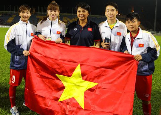 Nếu nữ cầu thủ Việt Nam có thai mà vẫn thi đấu thì quả thực, trách nhiệm của đội ngũ y tế ở tuyển nữ Việt Nam là rất lớn