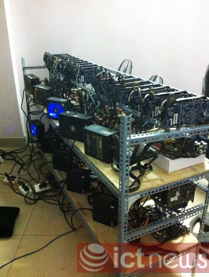 Dàn máy đào Bitcoin