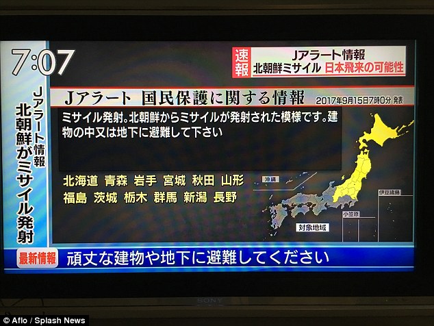 Nhật Bản cảnh báo người dân tìm nơi ẩn náu khi tên lửa của Triều Tiên đang hướng về phía họ