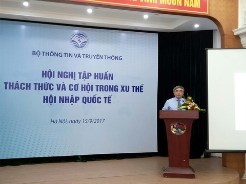 Thứ trưởng Bộ TT&TT Nguyễn Minh Hồng phát biểu khai mạc Hội nghị.