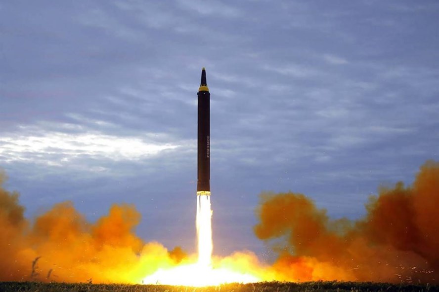 Hàn Quốc cảnh báo Triều Tiên đang di chuyển tên lửa