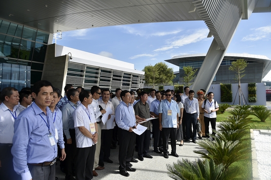 Phó Thủ tướng Chính phủ, Bộ trưởng Bộ Ngoại giao Phạm Bình Minh, Chủ tịch Ủy ban Quốc gia APEC 2017 chủ trì sơ duyệt các hoạt động của Tuần lễ Cấp cao APEC 2017