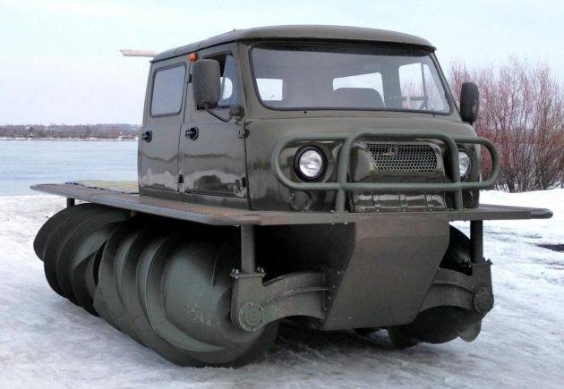 Chiêm ngưỡng mẫu xe độc của Nga chinh phục mọi địa hình