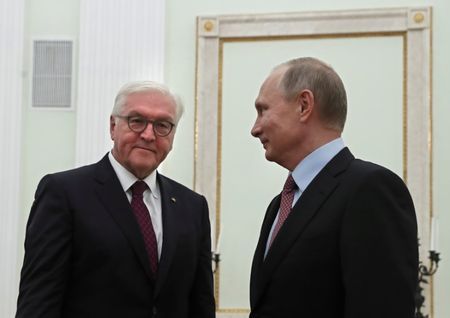 Tổng thống Đức Frank-Walter Steinmeier và Tổng thống Nga Vladimir Putin