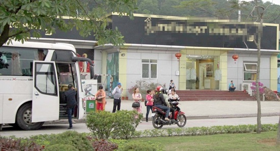 Quảng Ninh: Một cửa hàng bán cho khách du lịch trái phép bị xử phạt