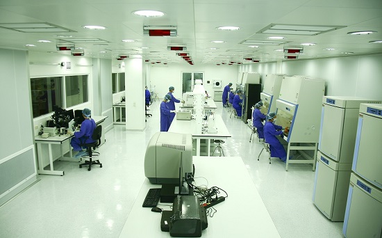 Vinmec trở thành Hệ thống Y tế đầu tiên tại Việt Nam đầu tư mạnh mẽ và chuyên sâu cho nghiên cứu và ứng dụng tế bào gốc - công nghệ gen với đầy đủ các thiết bị và công nghệ hiện đại