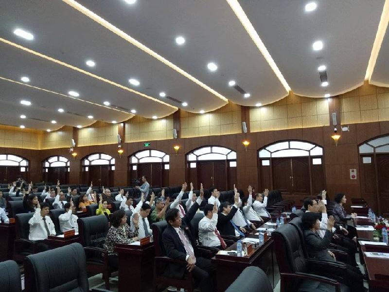 Tin tức - Chính trị - 100% đại biểu nhất trí bãi nhiệm ông Nguyễn Xuân Anh