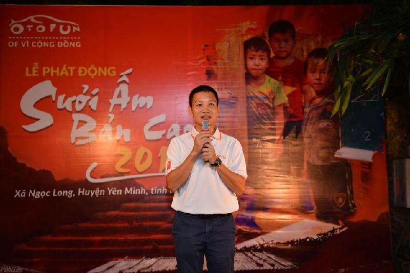Ông Nguyễn Mạnh Thắng (Xehoi_Options) Admin diễn đàn OTOFUN, thay mặt BĐH diễn đàn chính thức phát động chương trình Sưởi Ấm Bản Cao 2017 tại xã Ngọc Long, huyện Yên Minh, tỉnh Hà Giang.