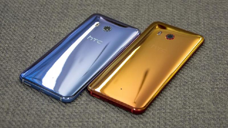 Giống như HTC 10, HTC U11 cung cấp trải nghiệm âm thanh tuyệt vời với loa kép âm thanh nổi  và bộ tai nghe USonic bao gồm dải tần âm thanh cụ thể của từng tai. U11 có màn hình LCD 5,5 inch độ phân giải cao, vi xử lý Snapdrago 835, khả năng chống bụi và chống nước IP67, và một camera sau 12 megapixel. Với mức giá 649 USD, U11 có sẵn các phiên bản màu gồm đỏ, vàng, cam, và hồng.