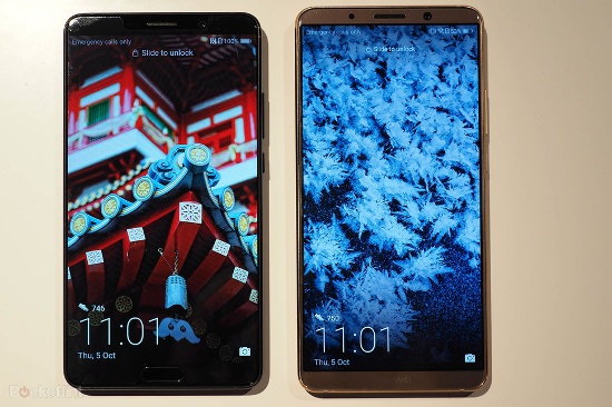 Huawei Mate 10 và Mate 10 Pro được cài đặt phiên bản EMUI 8.0 mới, dựa trên Android 8.0 Oreo. Trong đó có tính năng Smart Screen mới cho phép chạy hai ứng dụng đồng thời hoặc chuyển sang máy PC một cách nhanh chóng. Và người dùng cần kết nối đến màn hình DisplayPort tương thích thông qua cổng USB-C. 