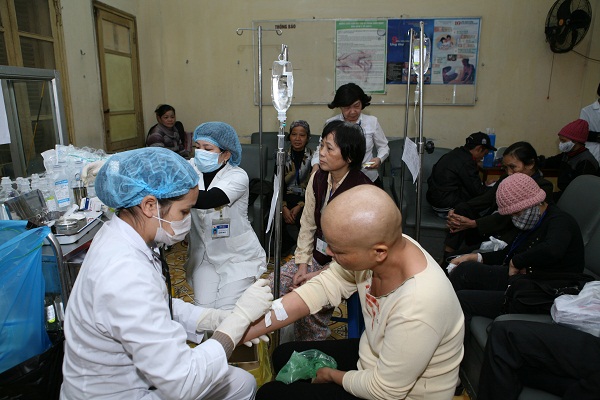 Mỗi năm, Việt Nam có 94.000 người tử vong vì ung thư