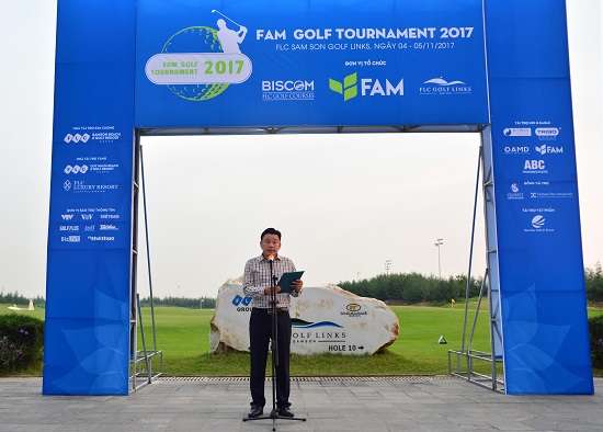 Ông Nguyễn Thanh Tùng - Phó TGĐ Công ty CP Quản lý Sân golf Biscom, GĐCN Biscom tại Thanh Hóa phát biểu tại lễ khai mạc