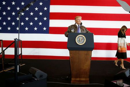 Tổng thống Trump phát biểu tại Căn cứ Không quân Yokota.