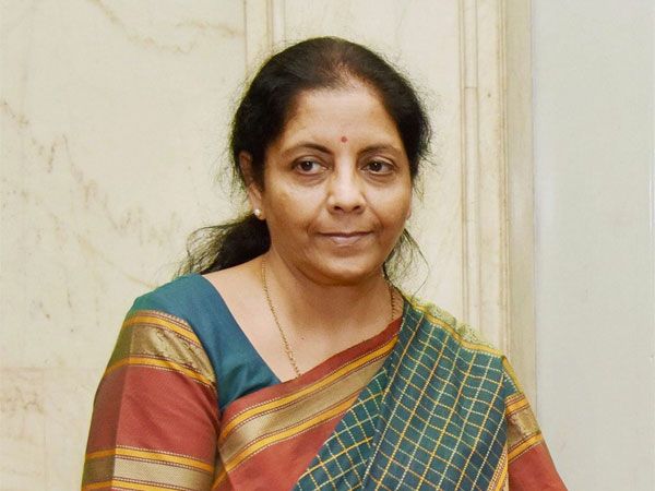 Bộ trưởng Quốc phòng Ấn Độ Nirmala Sitharaman