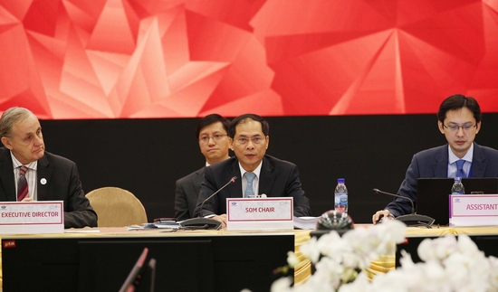Hội nghị diễn ra dưới sự chủ trì của Thứ trưởng thường trực Bộ Ngoại giao Bùi Thanh Sơn, Chủ tịch Hội nghị các quan chức cao cấp APEC 2017