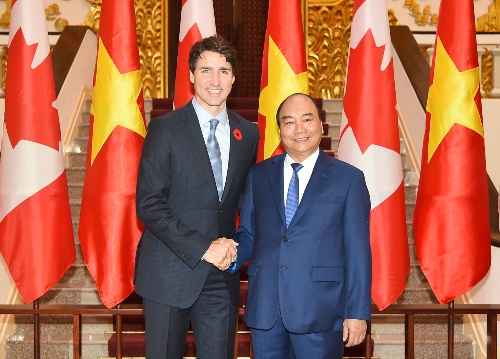 Thủ tướng Nguyễn Xuân Phúc và Thủ tướng Canada Justin Trudeau. Ảnh: VGP/Quang Hiếu