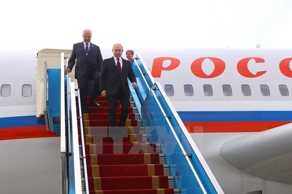 Đoàn lãnh đạo Cấp cao nền kinh tế Nga do Tổng thống Vladimir Putin dẫn đầu đến Đà Nẵng tham dự Tuần lễ Cấp cao APEC 2017. (Nguồn: TTXVN)