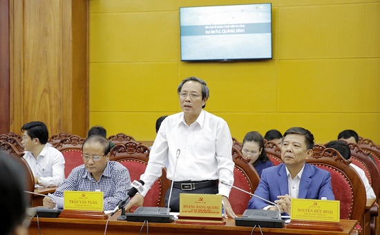 Ông Hoàng Đăng Quang, Ủy viên Trung ưng Đảng, Bí thư Tỉnh ủy, Chủ tịch HĐND tỉnh phát biểu tại buổi làm việc.