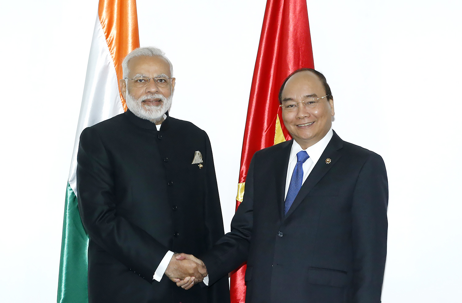 Thủ tướng Nguyễn Xuân Phúc hội kiến Thủ tướng Ấn Độ Narenda Modi - Ảnh: GPG/Quang Hiếu