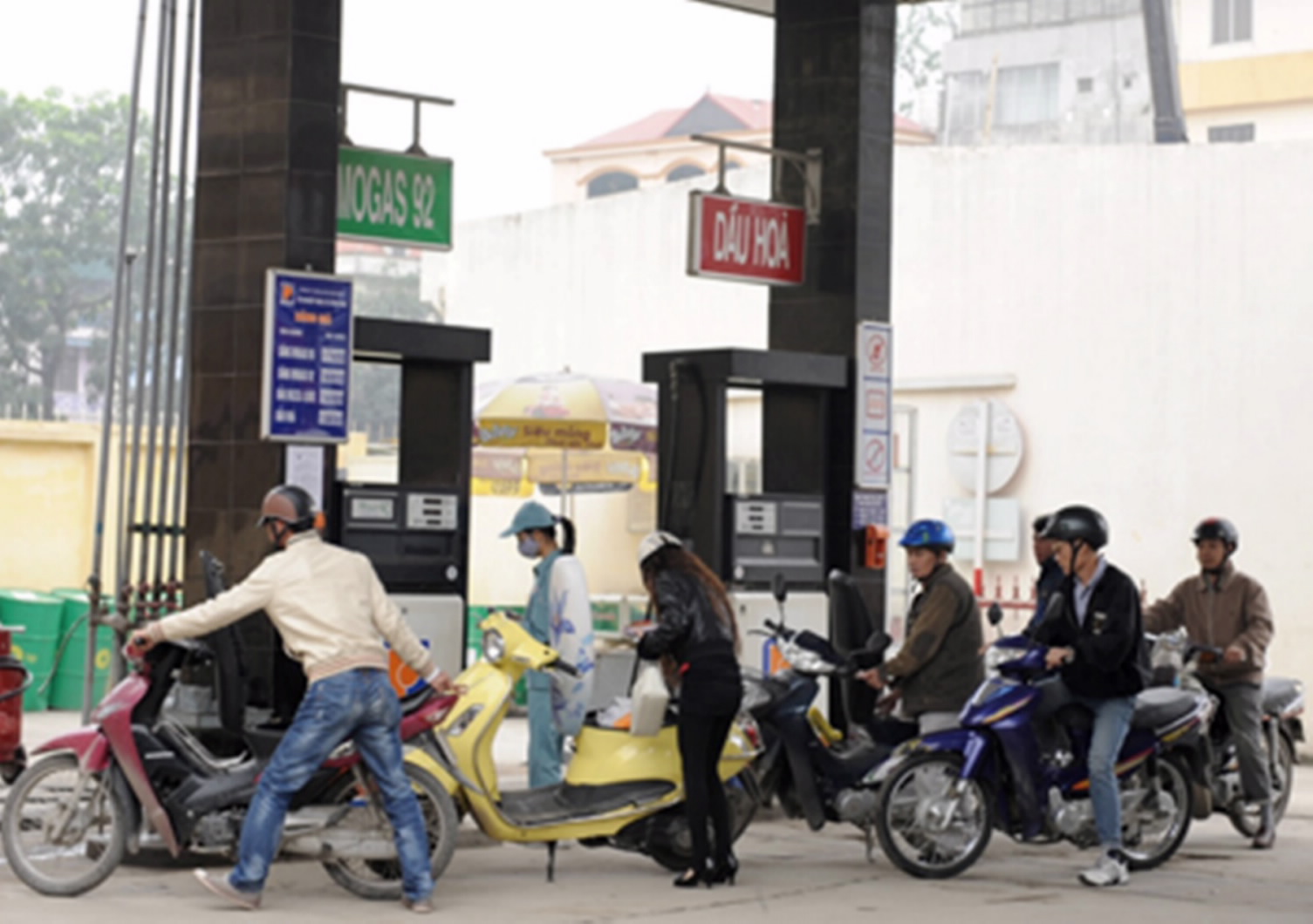 Việt Nam đang nhập khẩu xăng dầu nhiều nhất từ đâu?