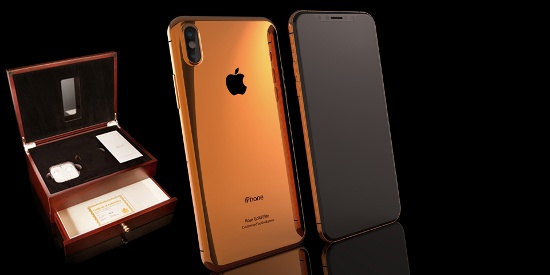 Với iPhone X, Goldgenie còn mang đến cho người dùng nhiều lựa chọn xa xỉ hơn khi tung ra các lựa chọn như phiên bản bằng vàng 24K, phiên bản vàng hồng hoặc bạch kim. Trong đó toàn bộ phần khung viền của iPhone X sẽ được trang trí bằng các tinh thể Swarovski, bao gồm cả logo của Apple ở mặt sau. Bản 64GB của chiếc iPhone X đặc biệt này có giá khởi điểm khoảng 3.722 USD.