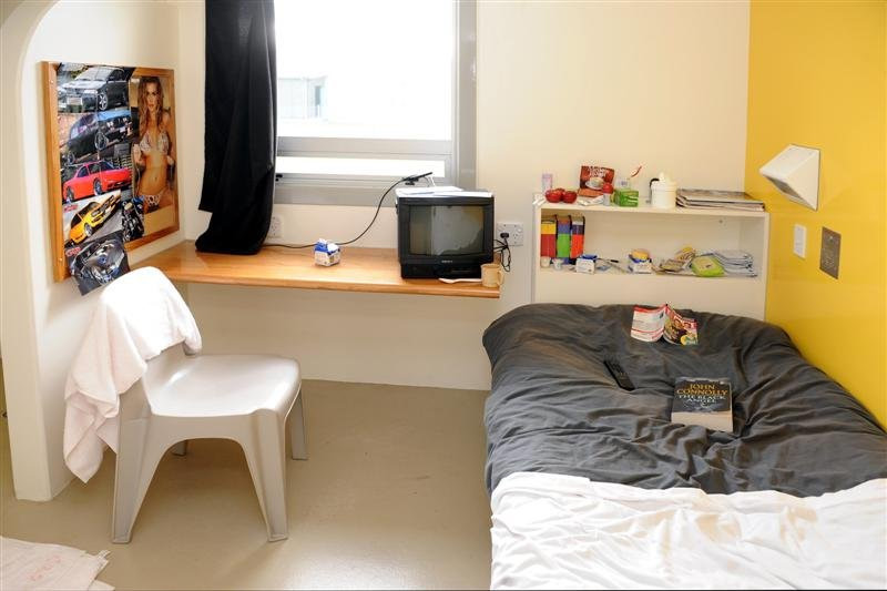 Trung tâm Cải tạo Otago ở New Zealand trông giống căn phòng của một thiếu niên hơn là trại giam. Nơi đây có những trung tâm chăm sóc, rèn luyện sức khỏe và một thư viện để giúp tù nhân cảm thấy họ vẫn là thành viên của xã hội. Ảnh: Department of Corrections NZ.
