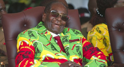 Tổng thống Zimbabwe Robert Mugabe đã lãnh đạo đất nước từ năm 1980 đến nay.