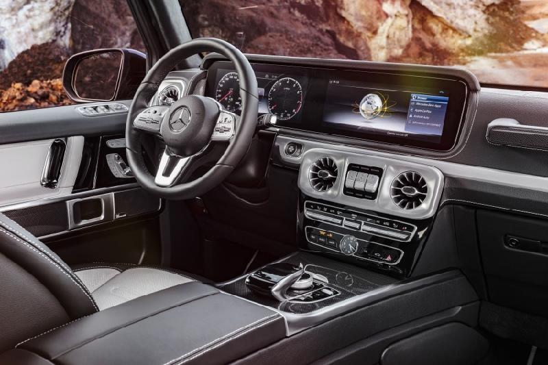 Nội thất của Mercedes-Benz G-Class 2019 gần như lột xác hoàn toàn so với các thế hệ xe trước.
