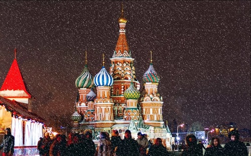 Moscow, Nga Bên cạnh những nhà thờ lớn đầy màu sắc của nước Nga, thành phố Moscow còn được biết đến như một trung tâm của sự sáng tạo.