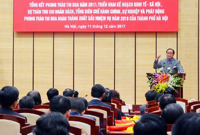 Bí thư Hà Nội yêu cầu giảm họp để phục vụ người dân